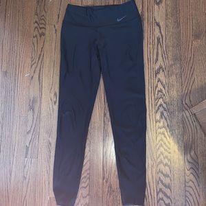 Black Nike dri fit leggings